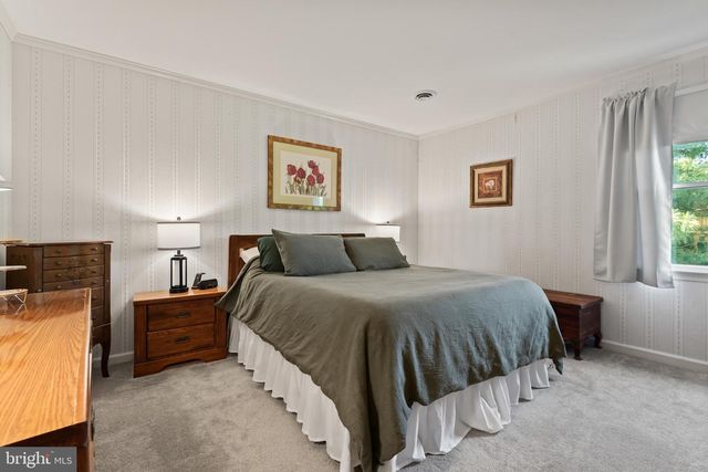 1858 W LISBURN ROAD, Carlisle, PA 17015