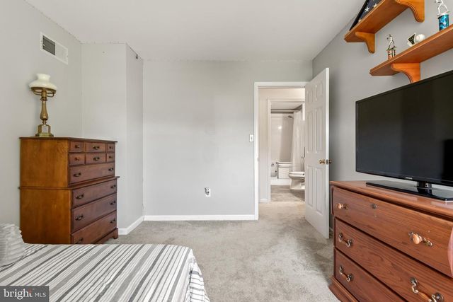 1858 W LISBURN ROAD, Carlisle, PA 17015