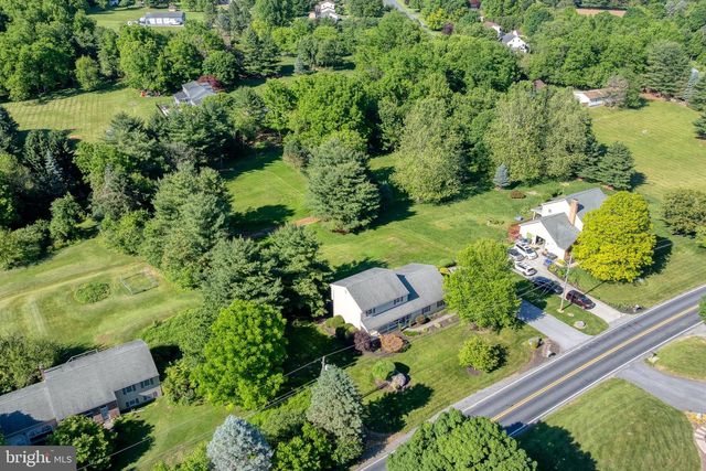 1858 W LISBURN ROAD, Carlisle, PA 17015