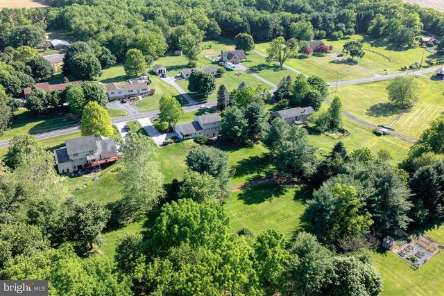 1858 W LISBURN ROAD, Carlisle, PA 17015