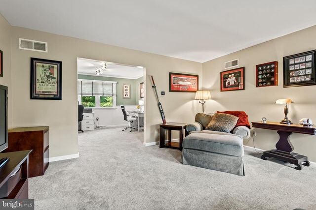 1858 W LISBURN ROAD, Carlisle, PA 17015