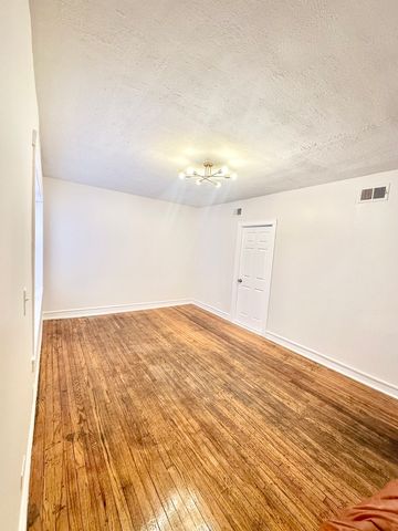 1327 N Lorel Avenue 1W, Chicago, IL 60651