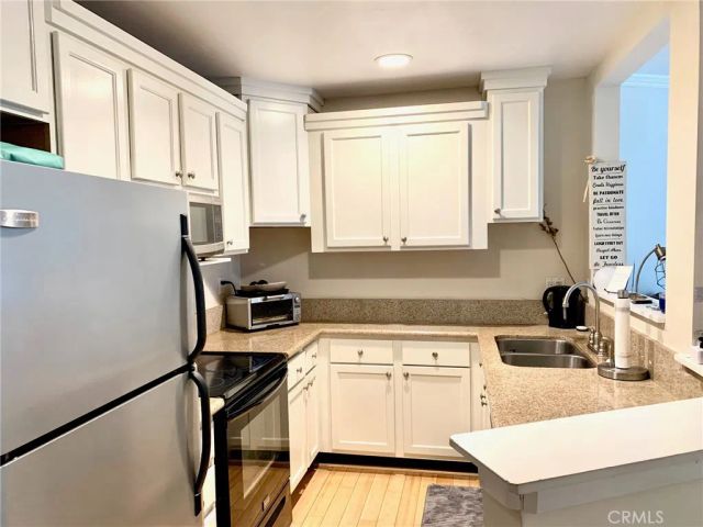 620 The Village 107, Redondo Beach, CA 90277