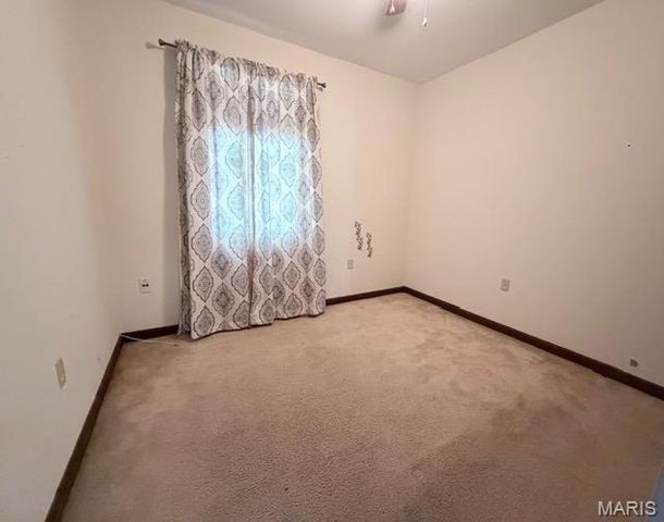 517 Lemans Way, Fairview Heights, IL 62208