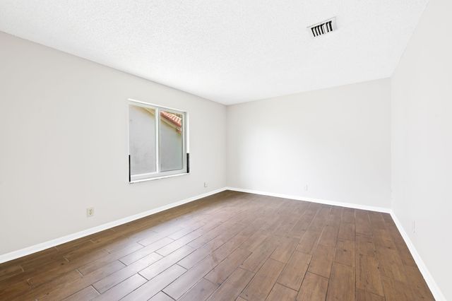 2981 NW 92nd Avenue, Coral Springs, FL 33065
