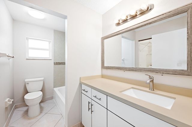 2981 NW 92nd Avenue, Coral Springs, FL 33065