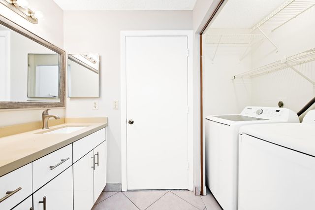 2981 NW 92nd Avenue, Coral Springs, FL 33065
