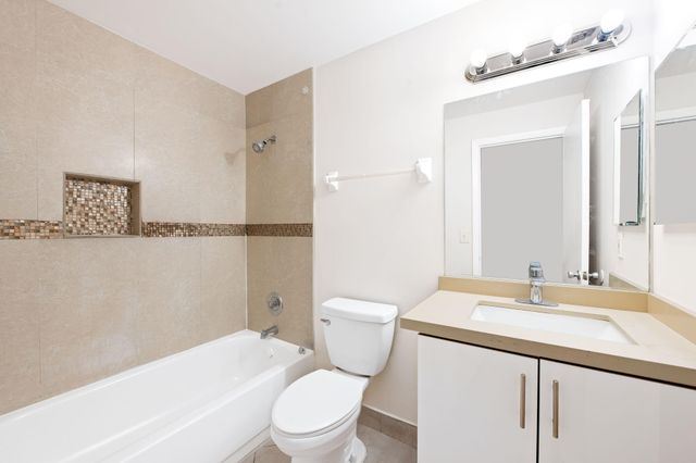 2981 NW 92nd Avenue, Coral Springs, FL 33065