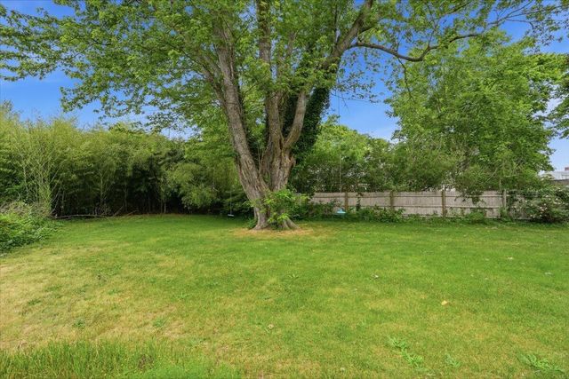 127 Pine Avenue, Hyannis, MA 02601