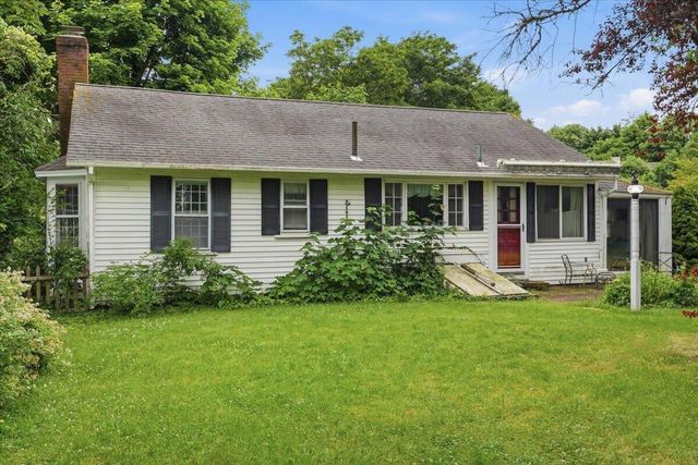127 Pine Avenue, Hyannis, MA 02601