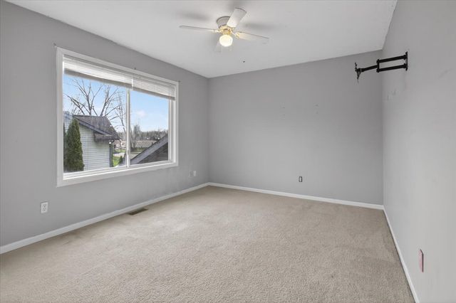 1109 Candlewick Drive, Poplar Grove, IL 61065