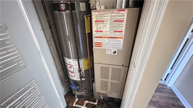 24 Washington Square, Euclid, OH 44143