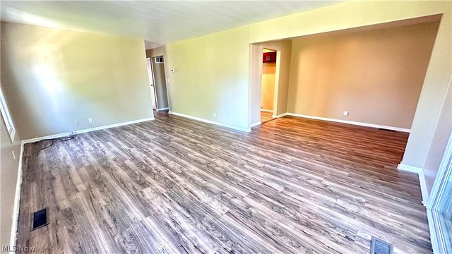 24 Washington Square, Euclid, OH 44143