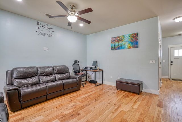 202 Keaton Court, Spartanburg, SC 29301