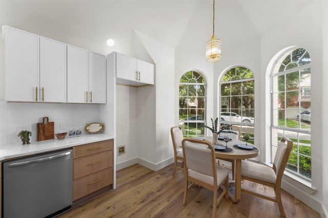 304 Riverwalk Lane, Irving, TX 75063