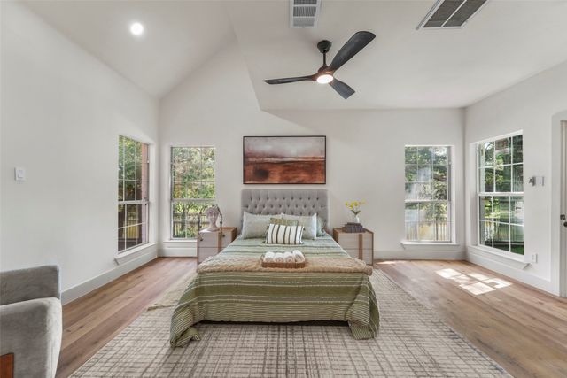 304 Riverwalk Lane, Irving, TX 75063