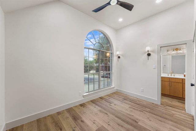 304 Riverwalk Lane, Irving, TX 75063