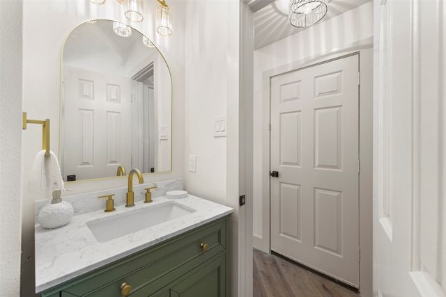 304 Riverwalk Lane, Irving, TX 75063
