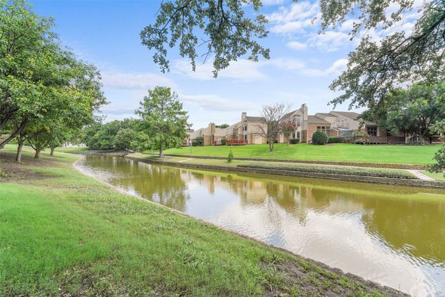 304 Riverwalk Lane, Irving, TX 75063