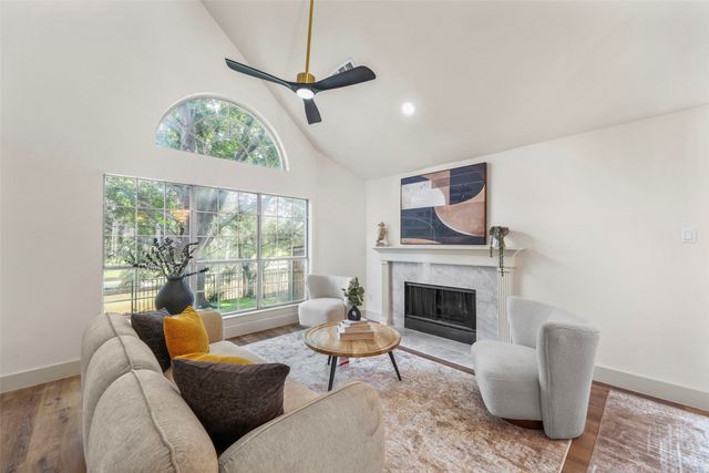 304 Riverwalk Lane, Irving, TX 75063
