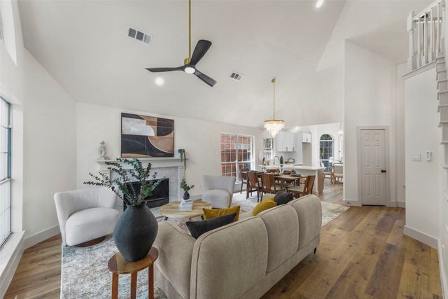 304 Riverwalk Lane, Irving, TX 75063
