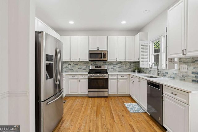 2141 Adams Overlook NW, Atlanta, GA 30318