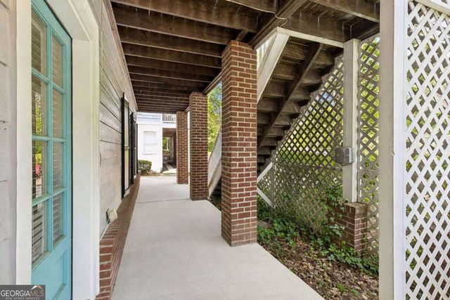 2141 Adams Overlook NW, Atlanta, GA 30318