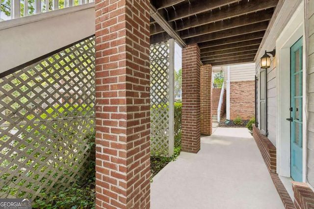 2141 Adams Overlook NW, Atlanta, GA 30318