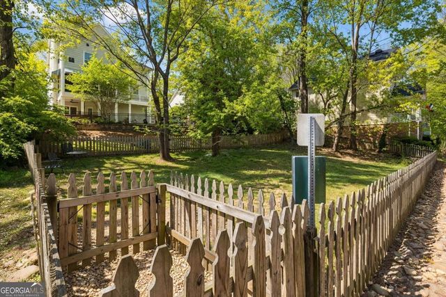 2141 Adams Overlook NW, Atlanta, GA 30318