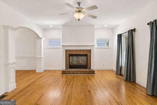 2141 Adams Overlook NW, Atlanta, GA 30318