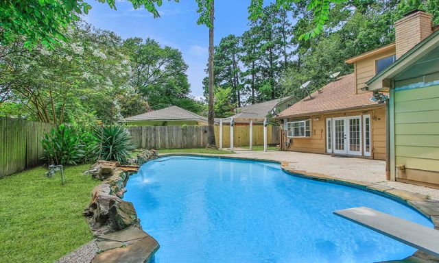 606 Orangewood Drive, Conroe, TX 77302