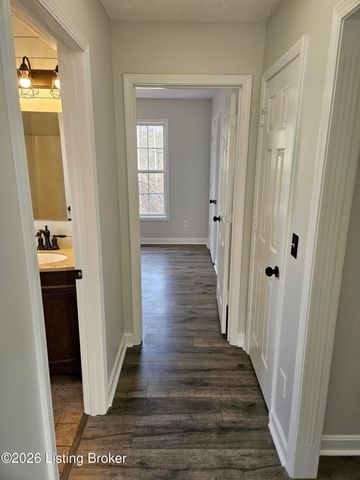 6222 Sumac Ln, Crestwood, KY 40014