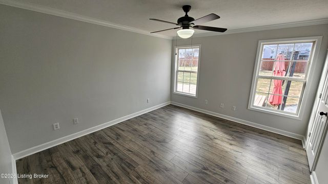 6222 Sumac Ln, Crestwood, KY 40014