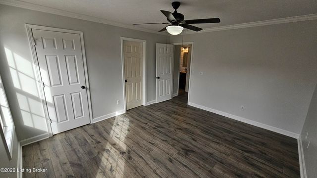 6222 Sumac Ln, Crestwood, KY 40014