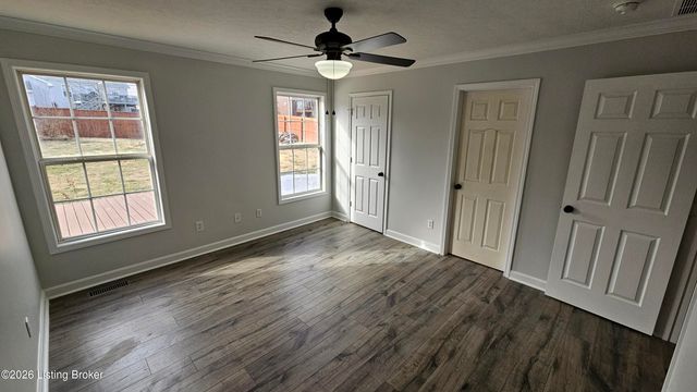 6222 Sumac Ln, Crestwood, KY 40014