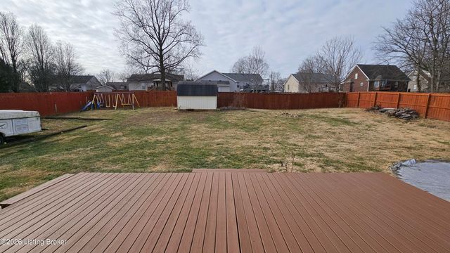 6222 Sumac Ln, Crestwood, KY 40014