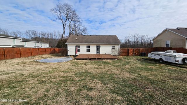 6222 Sumac Ln, Crestwood, KY 40014