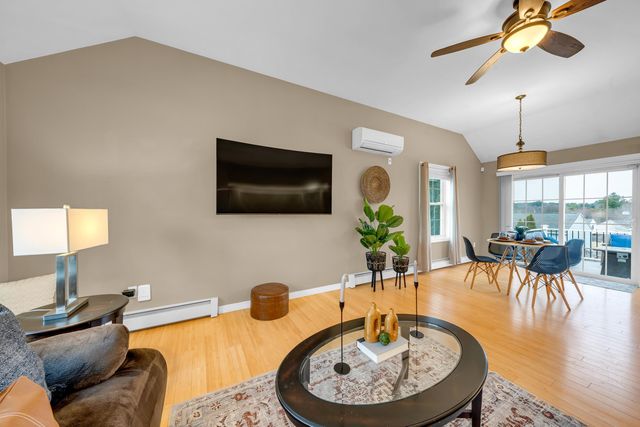 79 Pullman Street, Manchester, NH 03103