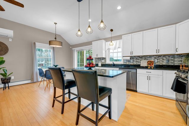 79 Pullman Street, Manchester, NH 03103