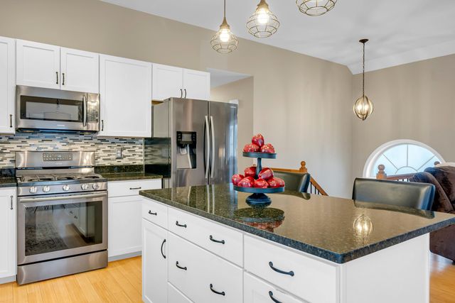 79 Pullman Street, Manchester, NH 03103