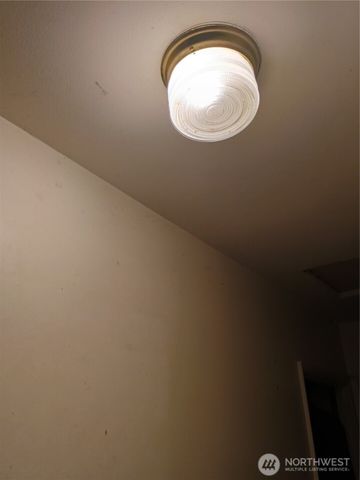 29735 3rd Avenue S, Federal Way, WA 98003