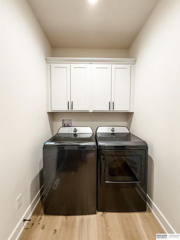 7900 Ponce Drive, Lincoln, NE 68516