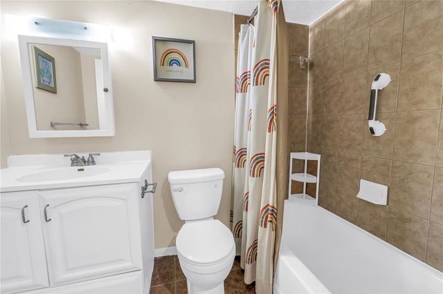 6308 NEWTOWN CIRCLE 8B2, Tampa, FL 33615