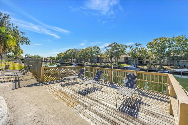 6308 NEWTOWN CIRCLE 8B2, Tampa, FL 33615