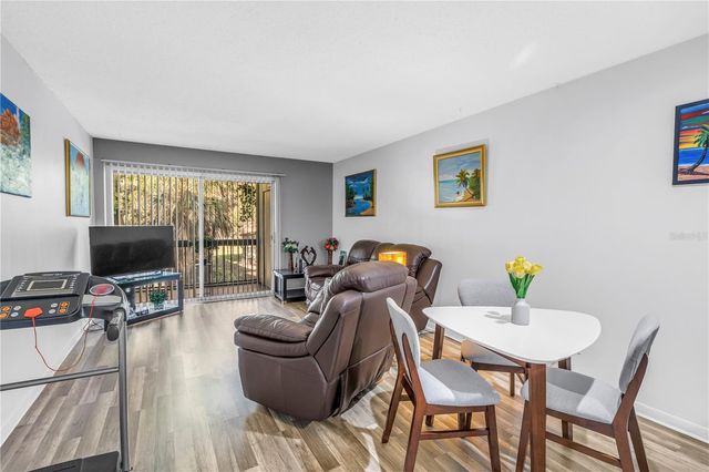 6308 NEWTOWN CIRCLE 8B2, Tampa, FL 33615