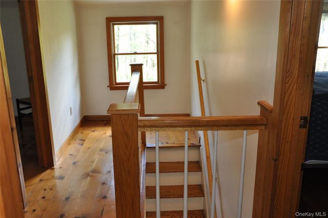 550 Browning Road, Salt Point, NY 12578