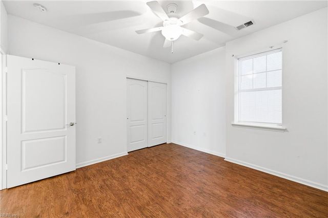 5304 Warminster Dr Unit 303, Virginia Beach, VA 23455