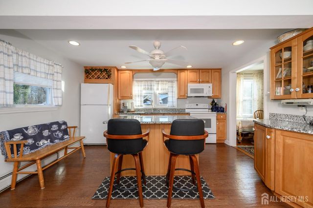 884 Old Bridge Turnpike, East Brunswick, NJ 08816