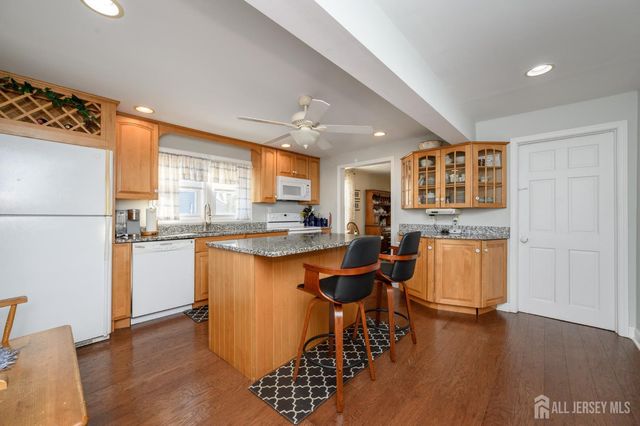 884 Old Bridge Turnpike, East Brunswick, NJ 08816