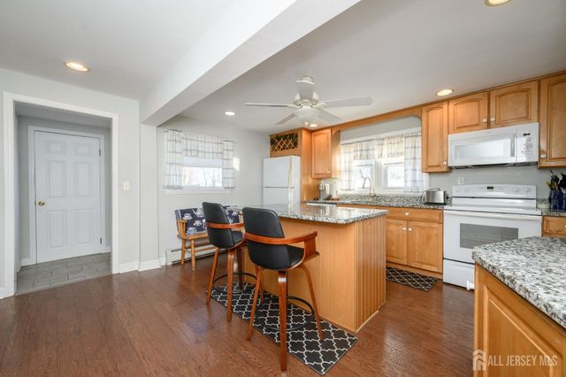 884 Old Bridge Turnpike, East Brunswick, NJ 08816